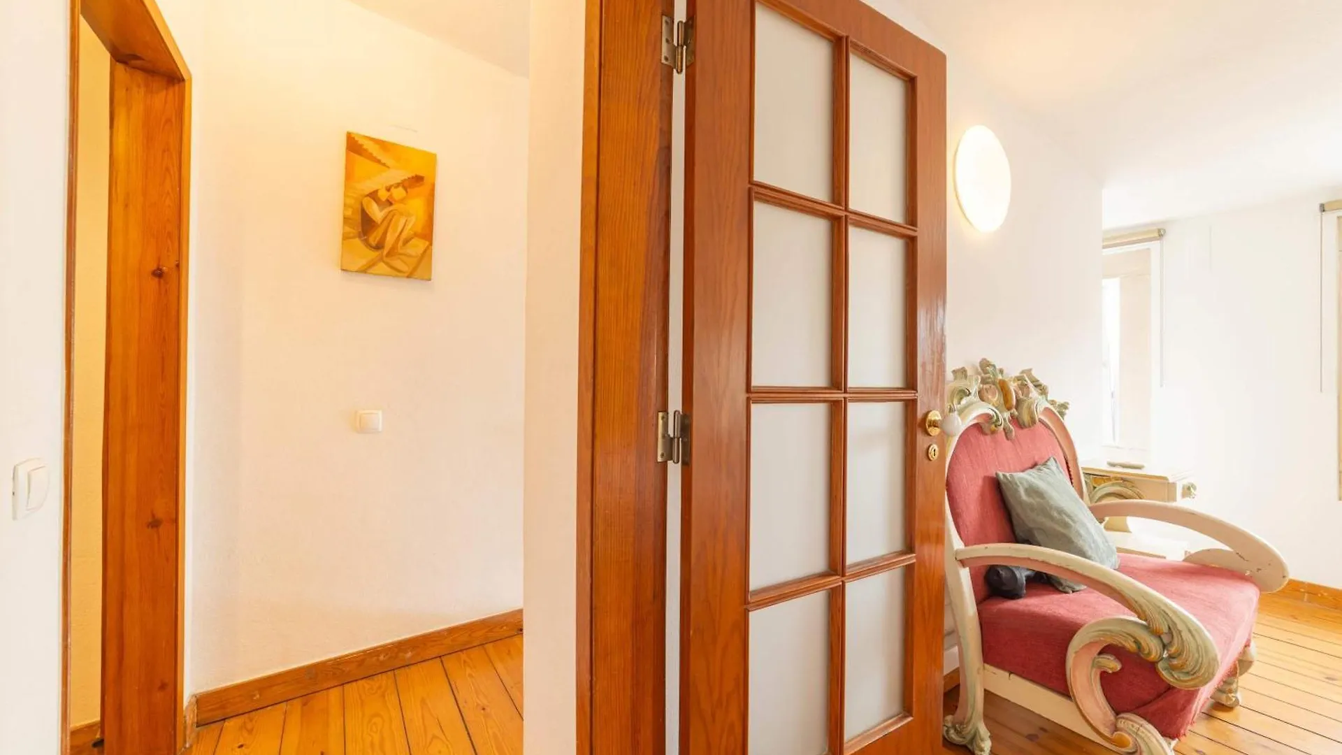 Апартаменты Charming Classic-Rustic Retreat In Historic Лиссабон